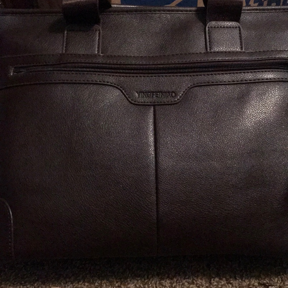 Yingfeniao leather computer bag. NWT